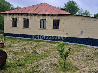 Отдельный дом · 4 комнаты · 103.4 м² · 39 сот., Алматинская 1А — Главная улица за 60 млн ₸ в 
