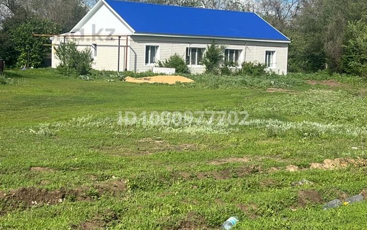 Отдельный дом · 4 комнаты · 100 м² · 10 сот., Гагарина за 10 млн ₸ в Петропавловке — фото 3