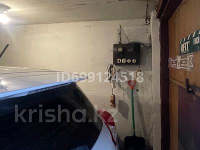 Гараждар мен тұрақтар в Павлодарской обл.: Гараж · 36 м² · Гаражный кооператив Иртыш 17/1, бағасы: 4 млн 〒 Гараж · 36 м² · Гаражный кооператив Иртыш 17/1, бағасы: 4 млн 〒 в Павлодаре