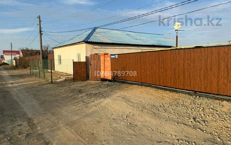 Дача · 8 комнат · 126 м² · 18 сот., мкр Коктем, Садовод 1 5 за 20 млн 〒 в Атырау — фото 44