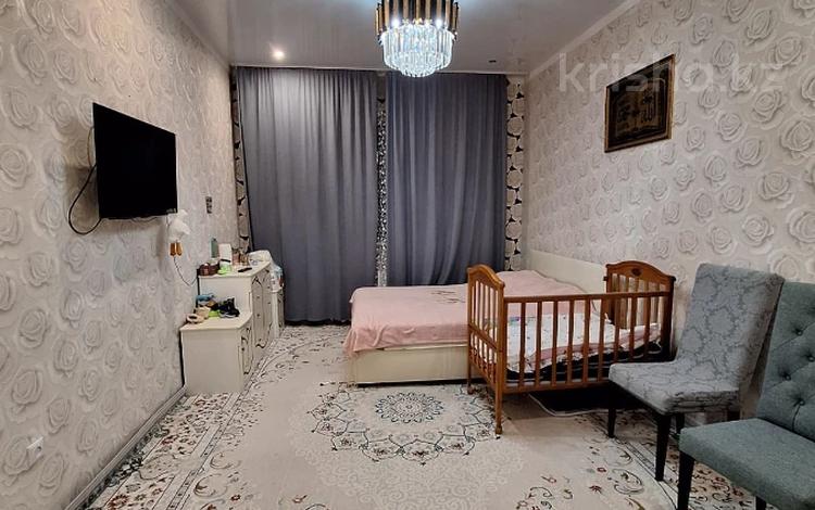 2-бөлмелі пәтер · 72 м² · 1/5 қабат, мкр Северо-Восток, бағасы: 25 млн ₸ в Уральске — фото 2
