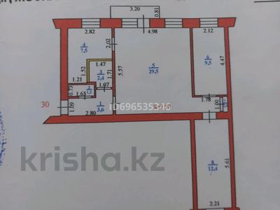 3-комнатная квартира, 68 м², 4/4 этаж, Есқалиев 120/1 за 26 млн 〒 в Уральске