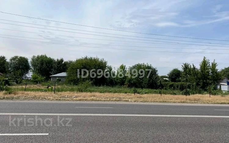 Жер телімі · 27 сотық, Вдоль Кульджинской трассы село Ават, бағасы: 100 млн ₸ — фото 3