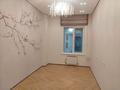 3-бөлмелі пәтер · 128.9 м² · 2/6 қабат, мкр Уркер, Кабанбай батыра 7 — Район цирка и школы №17, бағасы: 125 млн ₸ в Астане, Нура р-н — фото 14