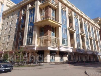 3-бөлмелі пәтер · 128.9 м² · 2/6 қабат, мкр Уркер, Кабанбай батыра 7 — Район цирка и школы №17, бағасы: 125 млн ₸ в Астане, Нура р-н