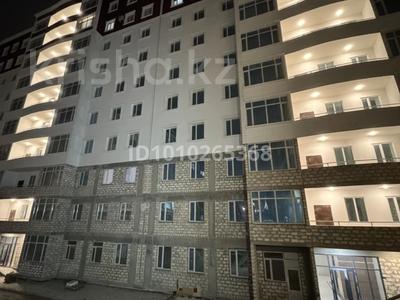 4-комнатная квартира · 160 м² · 8/10 этаж, 20-й мкр 19, 22 за 38.7 млн 〒 в Актау