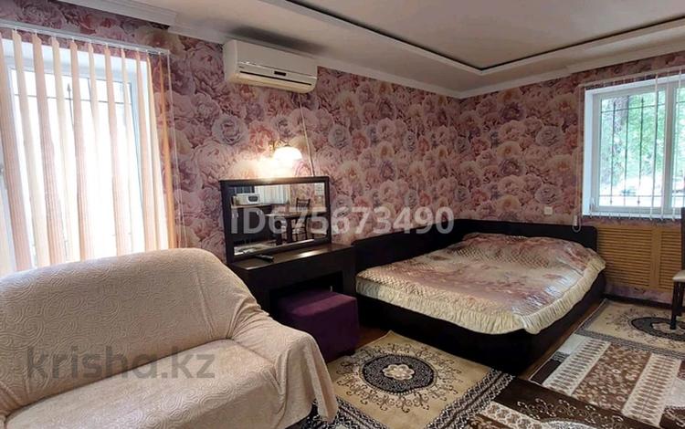 1-бөлмелі пәтер · 30 м² · 1/4 қабат, Улбике акын 154 — Толе би, бағасы: 9 000 〒 в Таразе — фото 18