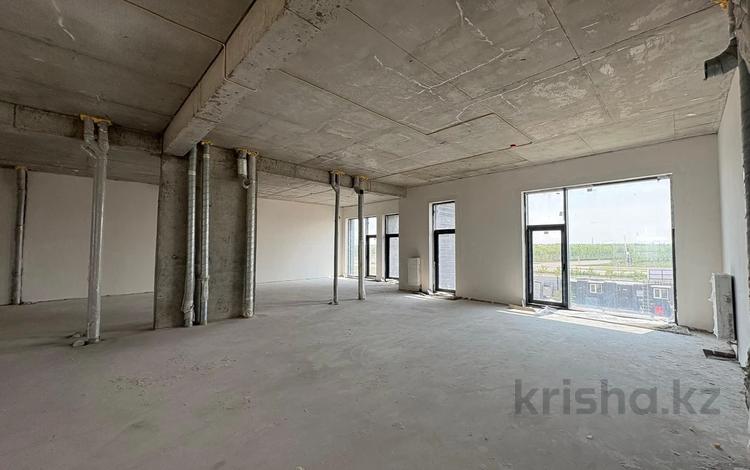 4-бөлмелі пәтер · 168 м² · 2/4 қабат, Аккемер 32а, бағасы: 139.9 млн ₸ в Астане, Есильский р-н — фото 2