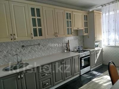 2-бөлмелі пәтер · 65 м² · 2/6 қабат, Бараева 21, бағасы: 320 000 ₸ в Астане, р-н Байконур