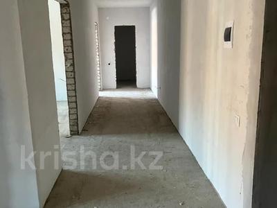 2-бөлмелі пәтер, 95 м², 3/9 қабат, мкр. Алтын орда, бағасы: 29.5 млн 〒 в Актобе, мкр. Алтын орда