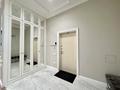 3-бөлмелі пәтер · 130 м² · 2/7 қабат, Шамши Калдаякова 4/2, бағасы: 105 млн ₸ в Астане, Алматы р-н — фото 23