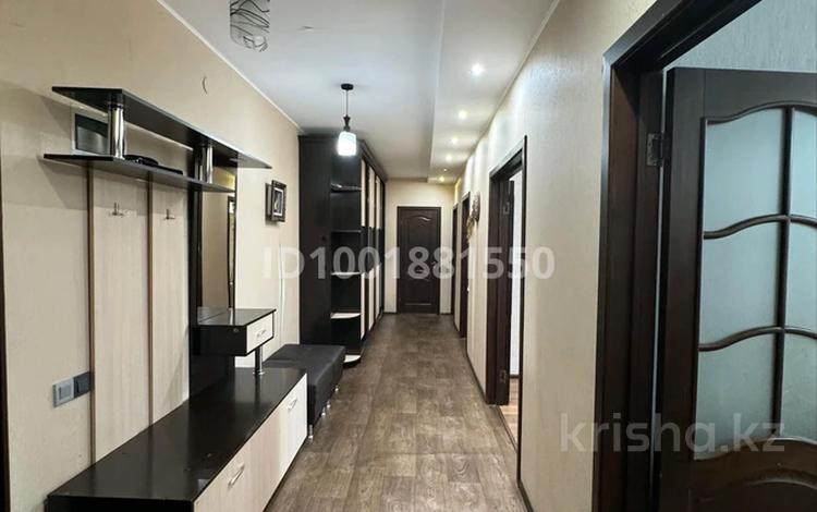 3-комнатная квартира · 87 м² · 2/5 этаж, мкр Северо-Восток 29/1 за 35 млн ₸ в Уральске — фото 2