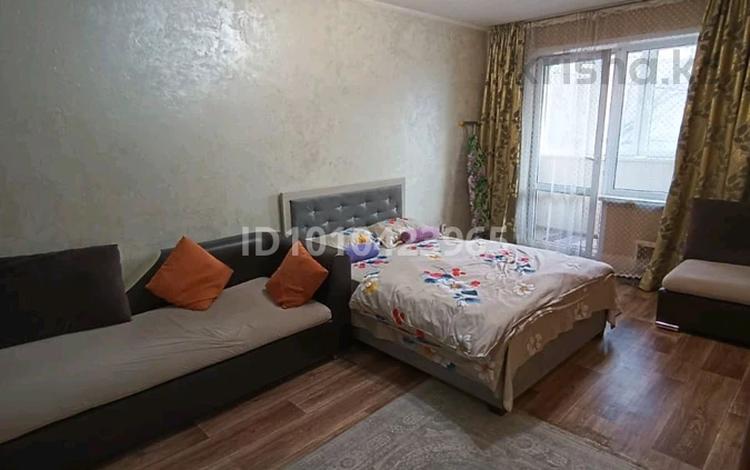 1-бөлмелі пәтер · 33 м² · 2/5 қабат, Ақсай-2 ш/а. 45, бағасы: 25 млн ₸ в Алматы, Ауэзовский р-н — фото 2