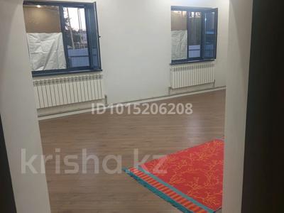 Отдельный дом · 4 комнаты · 140 м² · 8 сот., Переулок Жандосова 13 — Байтерек - переулок Жандосова за 35 млн ₸ в Айтей