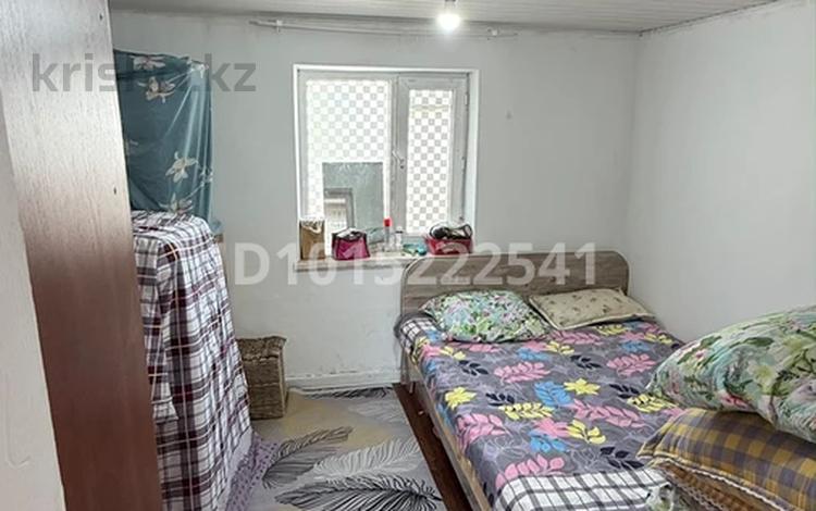 Отдельный дом · 3 комнаты · 65 м² · 7.5 сот., Тараз каласы, Залиний тургын алабы, 2-переулок Арыстан баб кошесі, Nº228 — Жамбыл облысы, Тараз каласы, Залиний тургын алабы, 2-переулок Арыстан баб кошесі, Nº228 уй. за 10 млн ₸ — фото 2