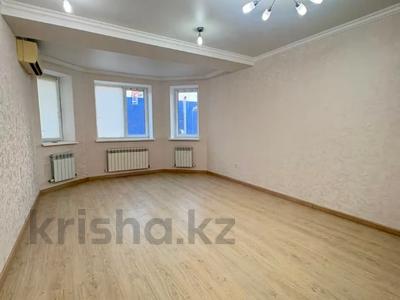 2-комнатная квартира · 77 м² · 1/5 этаж, мкр. Алтын орда, Сактаган Баишева за 27.5 млн ₸ в Актобе