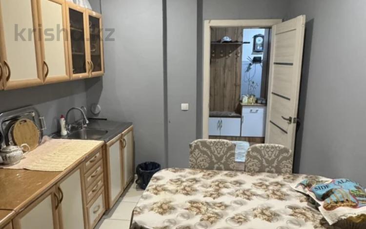 2-комнатная квартира · 61 м² · 3/9 этаж, мкр Аксай-1А — Райымбека за 36.6 млн ₸ в Алматы, Ауэзовский р-н — фото 3