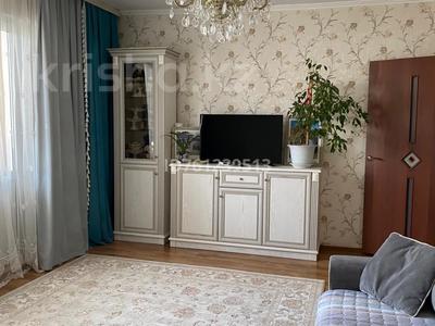 2-бөлмелі пәтер · 65 м² · 3/6 қабат, мкр Кокжиек 21, бағасы: 35 млн ₸ в Алматы, Жетысуский р-н