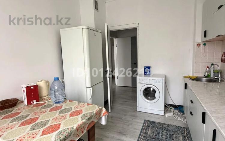 1-бөлмелі пәтер · 42 м² · 4/9 қабат, мкр Жетысу-1 30 — Абая Момышулы, бағасы: 240 000 ₸ в Алматы, Ауэзовский р-н — фото 2