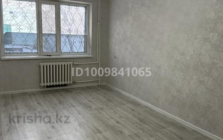 3-комнатная квартира · 60 м² · 1/5 этаж, Ленинградская 79А за 9.5 млн 〒 в Шахтинске — фото 2