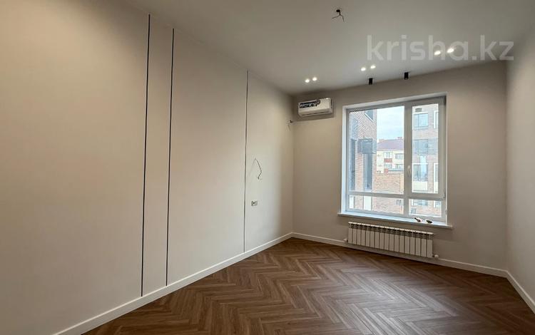 4-комнатная квартира · 162.5 м² · 3/5 этаж, Алтын орда 357 за 95 млн ₸ в Актобе — фото 13