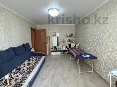 2-бөлмелі пәтер · 44.8 м² · 1/5 қабат, Абая, бағасы: 15.5 млн ₸ в Уральске