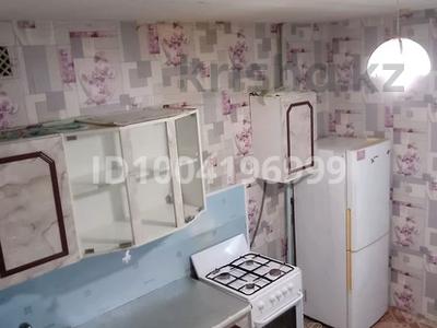 2-комнатная квартира · 54 м² · 3/9 этаж, мкр Омега, Самал 98/1 — Район нефтебаза за 110 000 〒 в Уральске