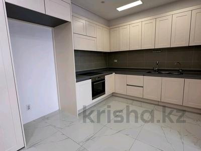 3-комнатная квартира · 93 м² · 10/28 этаж, Нажимеденова 4 за 79.9 млн ₸ в Астане, Алматы р-н