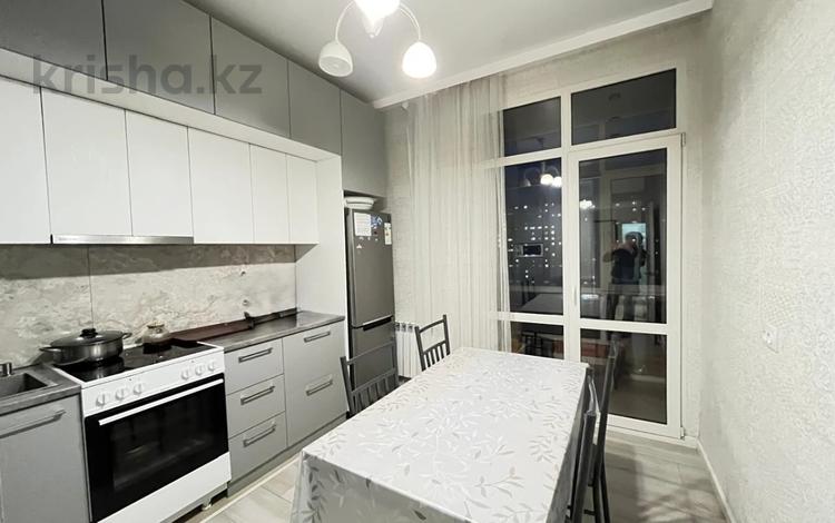 3-комнатная квартира · 84 м² · 9/10 этаж, мкр Юго-Восток, АШИМОВА 21 блок А за 45 млн ₸ в Караганде, Казыбек би р-н — фото 2