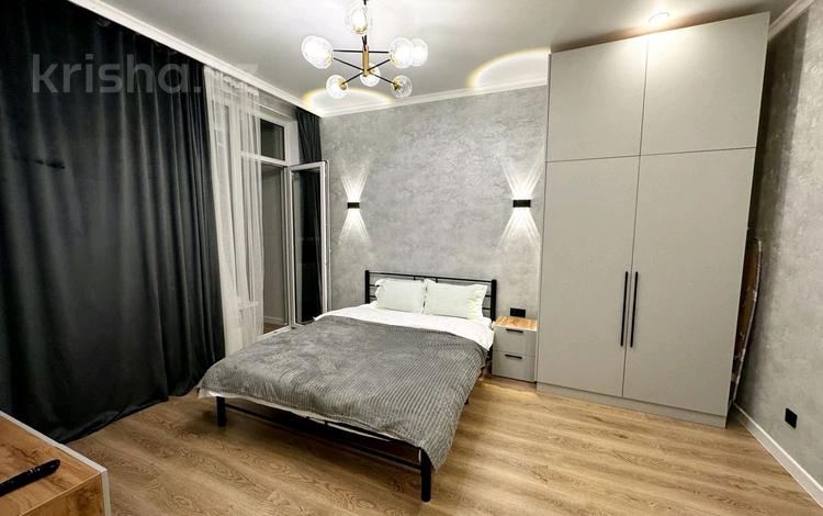 1-комнатная квартира · 45 м² · 1/9 этаж, Абикен Бектуров 19 за 15 000 ₸ в Астане, Нура р-н — фото 2