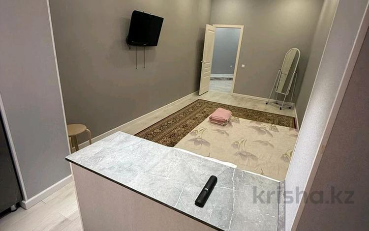 1-комнатная квартира · 45 м² · 3/7 этаж, 17-й мкр 107 за 10 000 ₸ в Актау — фото 2