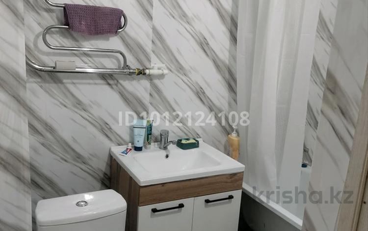 2-бөлмелі пәтер · 45 м² · 1/5 қабат, привагзални 16, бағасы: 13 млн ₸ в Атырау, мкр Привокзальный-5 — фото 2