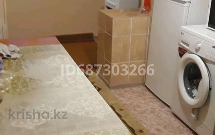 2-комнатная квартира · 65 м² · 5/5 этаж, 11-й мкр 17 за 130 000 ₸ в Актау — фото 2