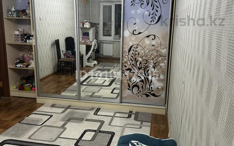 1-бөлмелі пәтер · 33 м² · 3/5 қабат, мкр Таугуль 8, бағасы: 28.5 млн ₸ в Алматы, Ауэзовский р-н — фото 2