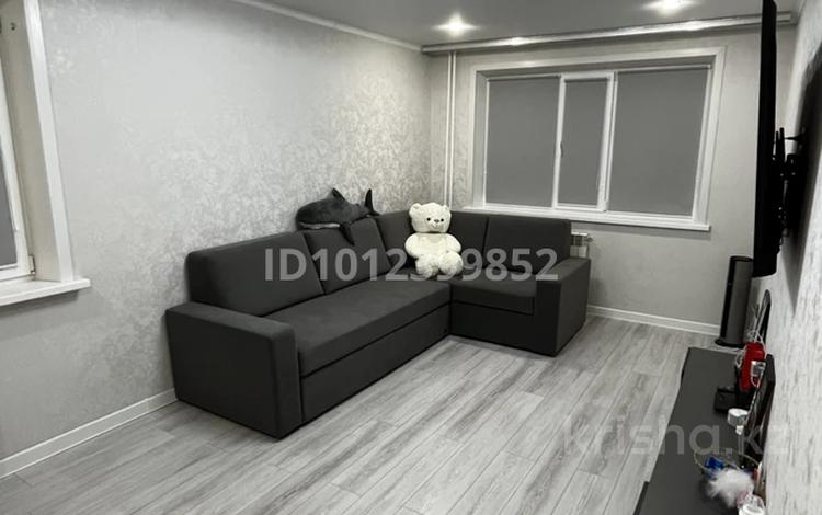 2-бөлмелі пәтер · 43 м² · 1/5 қабат, ул. Академика Бектурова 25, бағасы: 25.5 млн ₸ в Павлодаре — фото 2