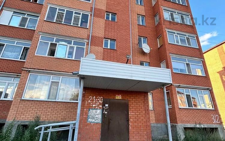 2-комнатная квартира · 62.3 м² · 2/5 этаж, Назарбаева 3/2 за 18 млн 〒 в Кокшетау — фото 2