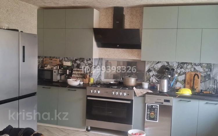 Жеке үй · 5 бөлме · 150 м², Қалалық аэропорт ш/а., Космонавтов 266 — Космонавтов, бағасы: 49 млн ₸ в Караганде, Казыбек би р-н — фото 4