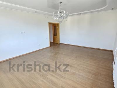 2-комнатная квартира, 70 м², 5/9 этаж, назарбаева за 28 млн 〒 в Петропавловске