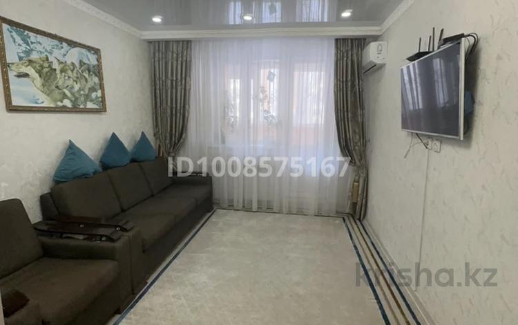 2-комнатная квартира · 69.5 м² · 1/9 этаж, мкр 12 52 — Магазины: Мерей, Диас, Манты от Жанат, Анвар, Дина. за 23 млн ₸ в Актобе — фото 3