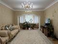 6-бөлмелі пәтер · 200 м² · 1/4 қабат, 2 ш/а. 12 — За рынком Алтай во дворах, бағасы: 88 млн ₸ в Актобе, мкр 8 — фото 6