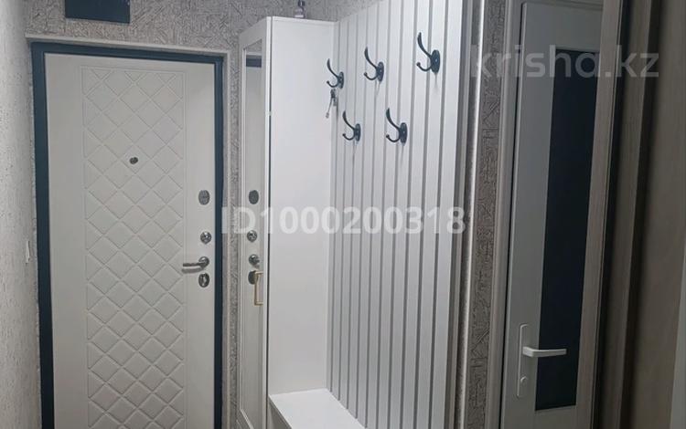 3-комнатная квартира · 58.4 м² · 1/5 этаж, 11-й микрорайон, Елшибек Батыр 112 — Дом расположен около РОВД за 230 000 ₸ в Шымкенте, Енбекшинский р-н — фото 17