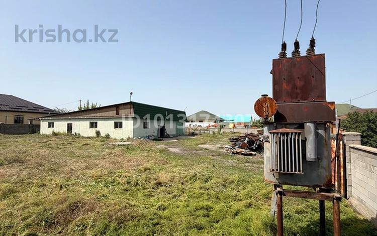 Өнеркәсіптік база · 24 сотық, мкр Ынтымак, Толе би 25, бағасы: 118 млн ₸ в Алатау — фото 2