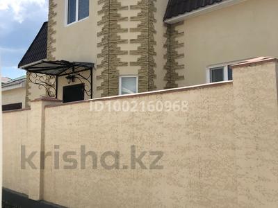Отдельный дом · 5 комнат · 200 м² · 12 сот., мкр 12, Байтурсынова — Кендала за 60 млн 〒 в Актобе