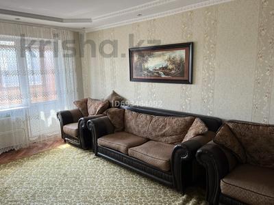 3-комнатная квартира, 56 м², 5/5 этаж помесячно, Алдабергенова за 100 000 〒 в Талдыкоргане, мкр Жастар