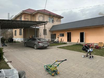 Жеке үй · 9 бөлме · 234.4 м² · 6 жүзд., Шаңырақ-1 ш/а. 17 — Возле магазина Parasat, бағасы: 120 млн ₸ в Алматы, Алатауский р-н