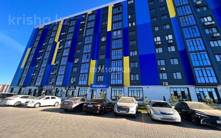 2-комнатная квартира · 59 м² · 6/10 этаж, мкр Жулдыз, 10мкрн 82/4 — Напротив ГЭН за 23.5 млн ₸ в Уральске — фото 2