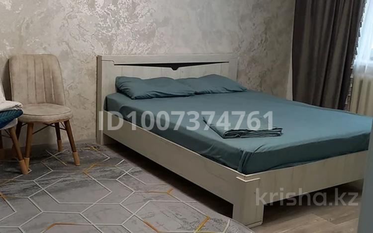 1-комнатная квартира · 40 м² · 4/5 этаж, мкр Кунаева 66 за 10 000 ₸ в Уральске — фото 10