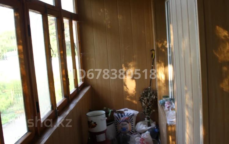 3-бөлмелі пәтер · 65 м² · 2/2 қабат, Окжетпес 1 — Школа,Дом культуры, бағасы: 20 млн ₸ в Бурабае — фото 2