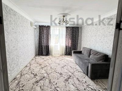 4-бөлмелі пәтер · 75 м² · 4/5 қабат, Каратюбинская, бағасы: 160 000 〒 в Уральске