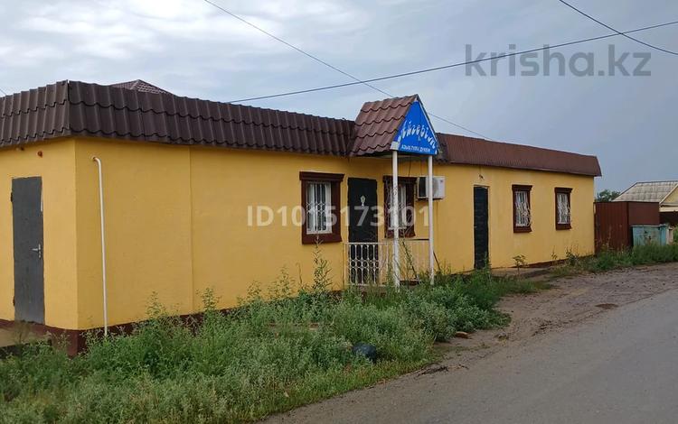 Еркін, дүкендер мен бутиктер, қоймалар · 120 м², бағасы: 6 млн ₸ в Атырау, мкр Томарлы — фото 2